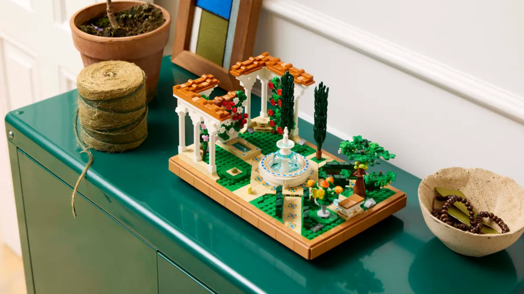 LEGO Icons 10359 Fountain Garden 1024x576