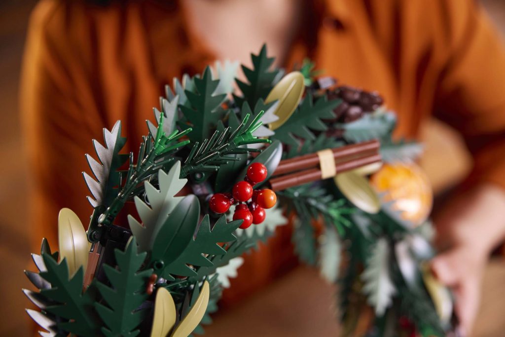 LEGO Icons Botanical Collection 10340 Wreath 7 1024x683