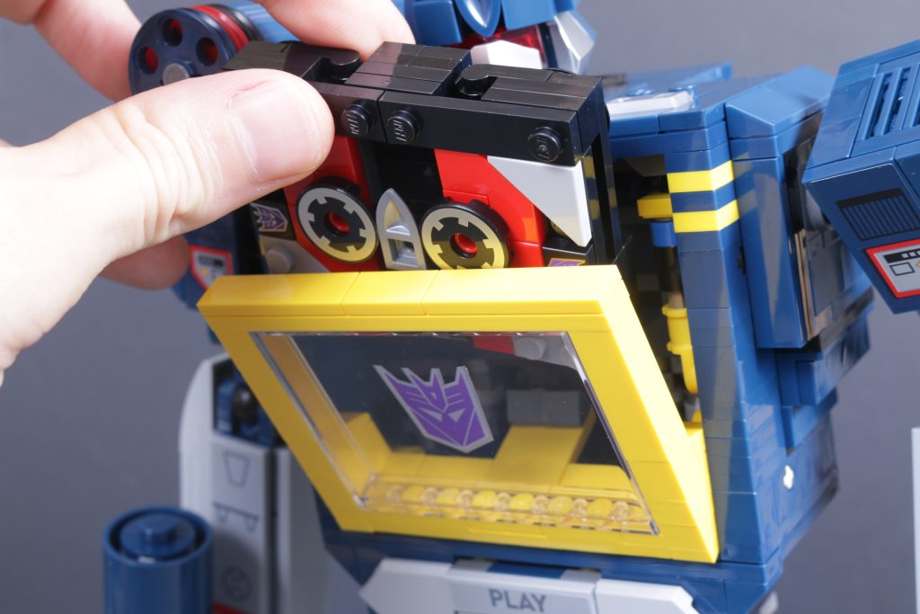 LEGO Icons Transformers 10358 Soundwave review 14 1024x683