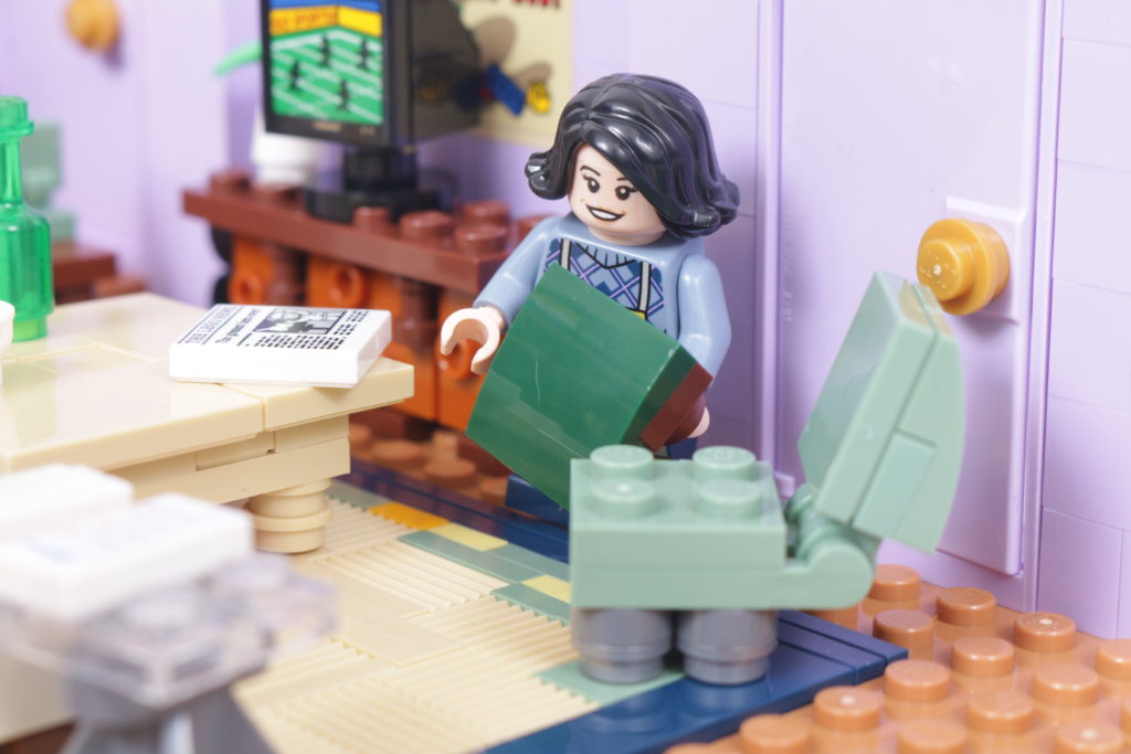 LEGO Creator Expert 10292 Friends Apartments references 2