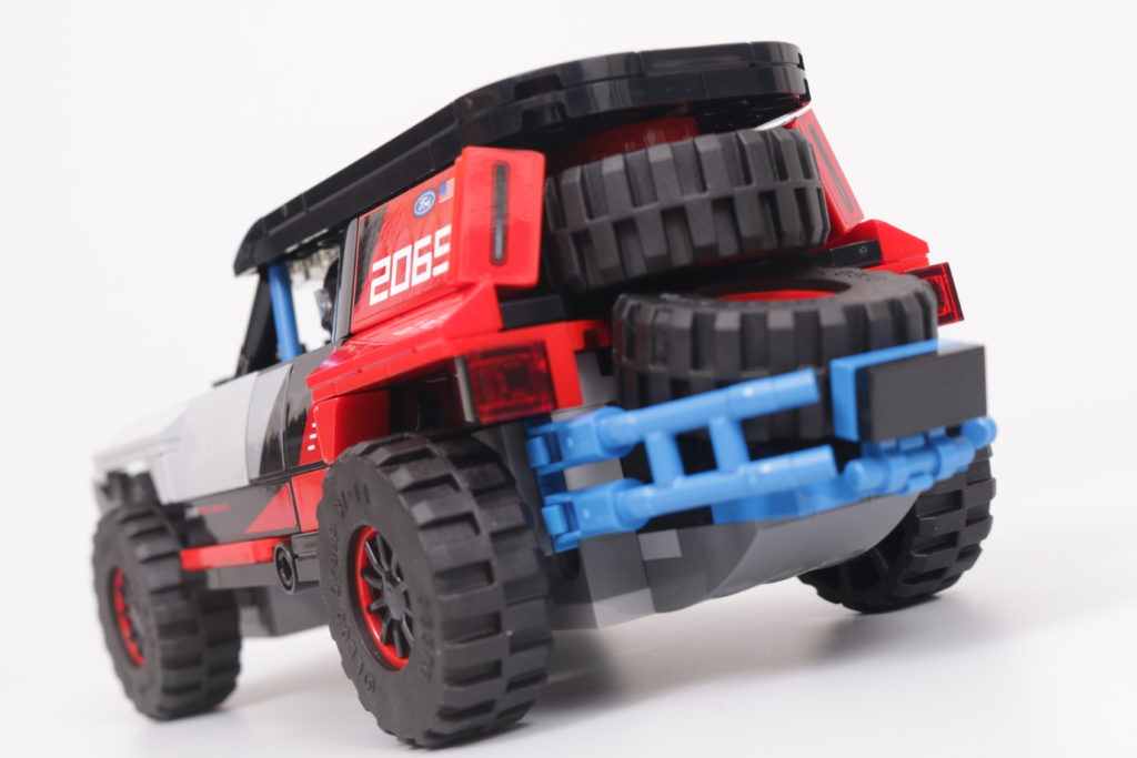 LEGO Speed Champions 76905 Ford GT Heritage Edition and Bronco R review 32