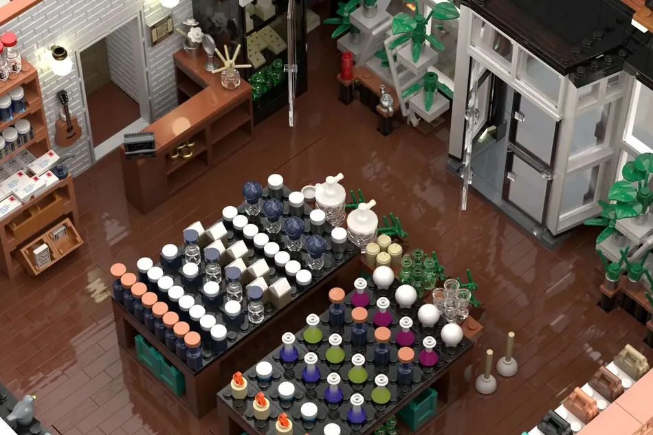 LEGO Ideas Schitts Creek The Rose Apothecary 6