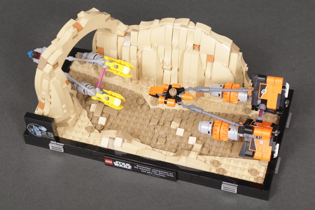 LEGO Star Wars 75380 Mos Espa Podrace Diorama review 25 1024x683