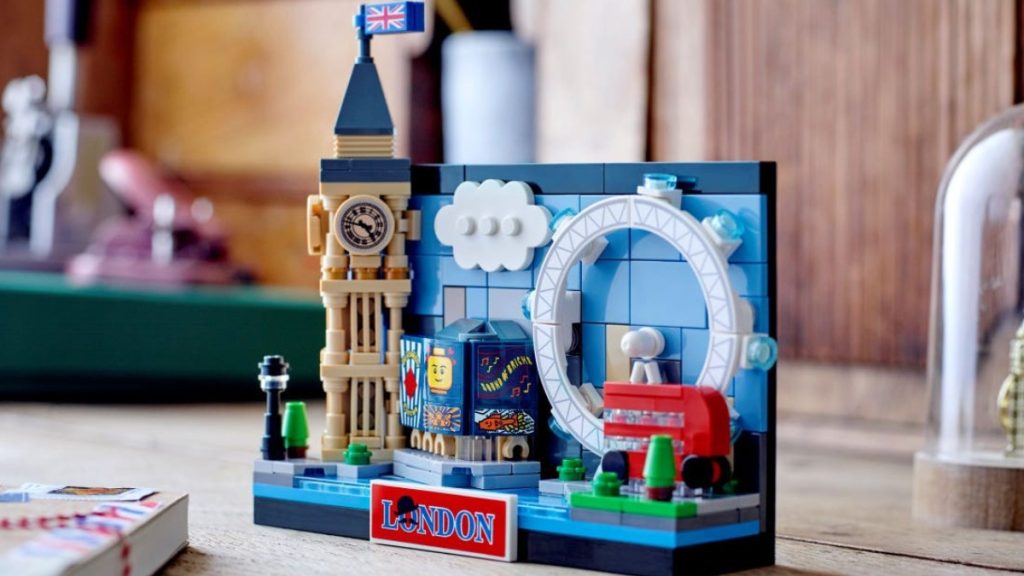 LEGO 40569 postcard london featured 1024x576