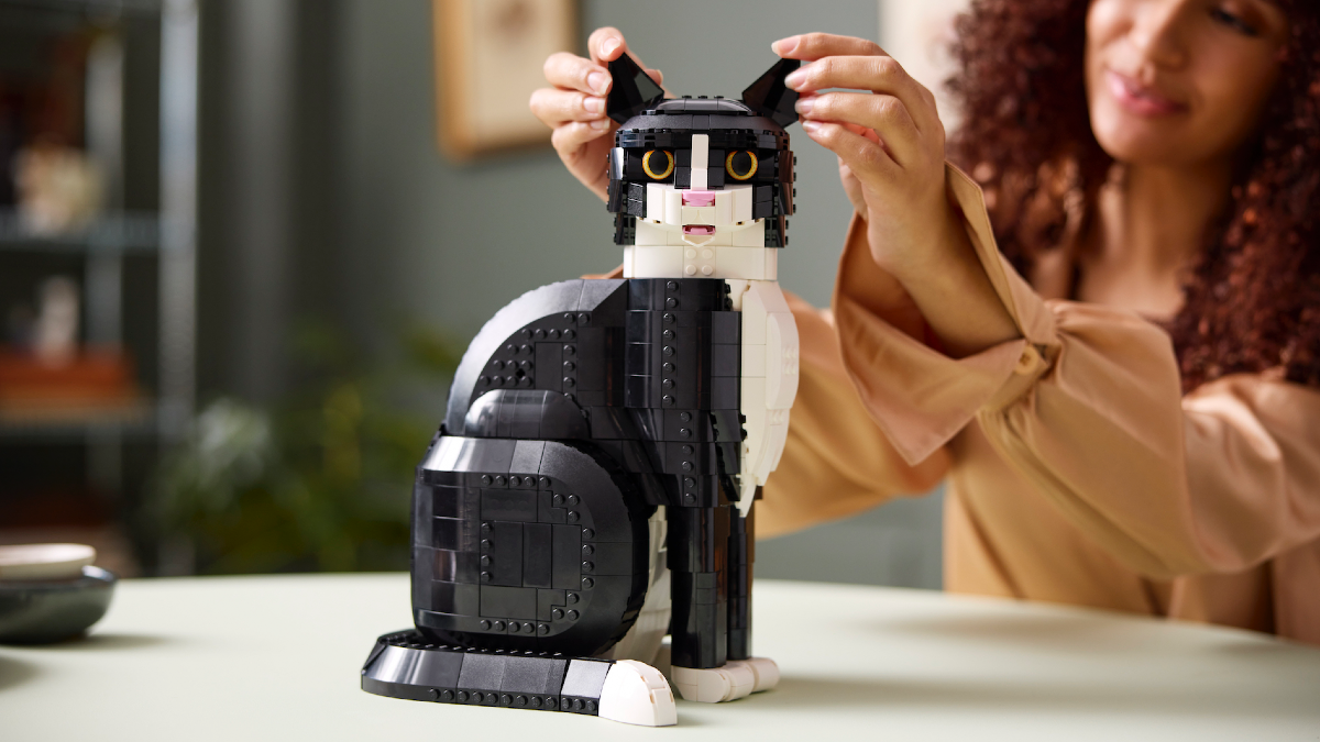 LEGO Ideas 21349 Tuxedo Cat officially revealed