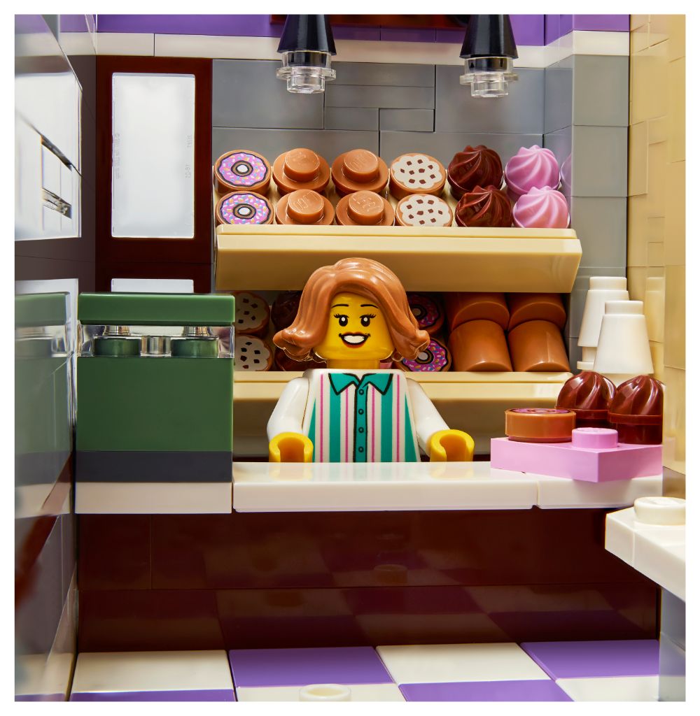 LEGO 10278 Modular Buildings Collection Police Station 9