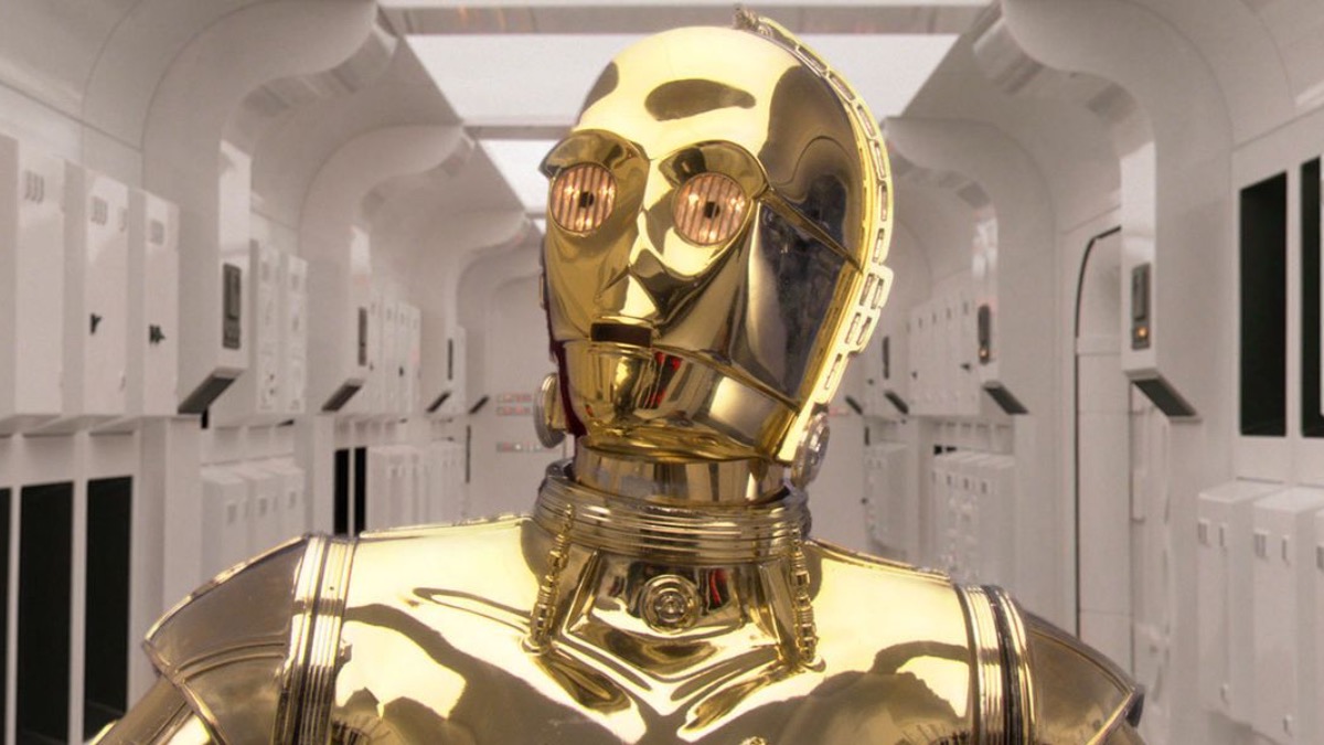 Is a shiny metallic LEGO C-3PO minifigure on the way?