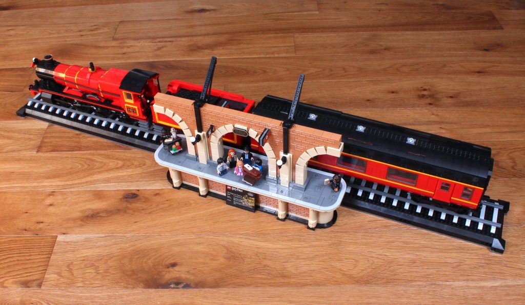 LEGO Harry Potter 76405 Hogwarts Express Collectors Edition review 2 1024x595