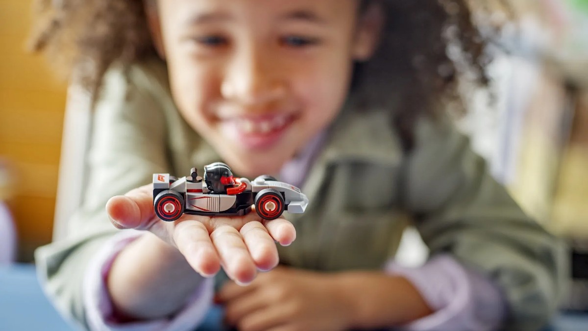 LEGO F1 Collectible Race Car scannable codes for the UK added to Brick Search