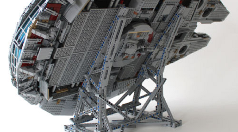 LEGO Star Wars 75192 Millennium Falcon buildable display stand