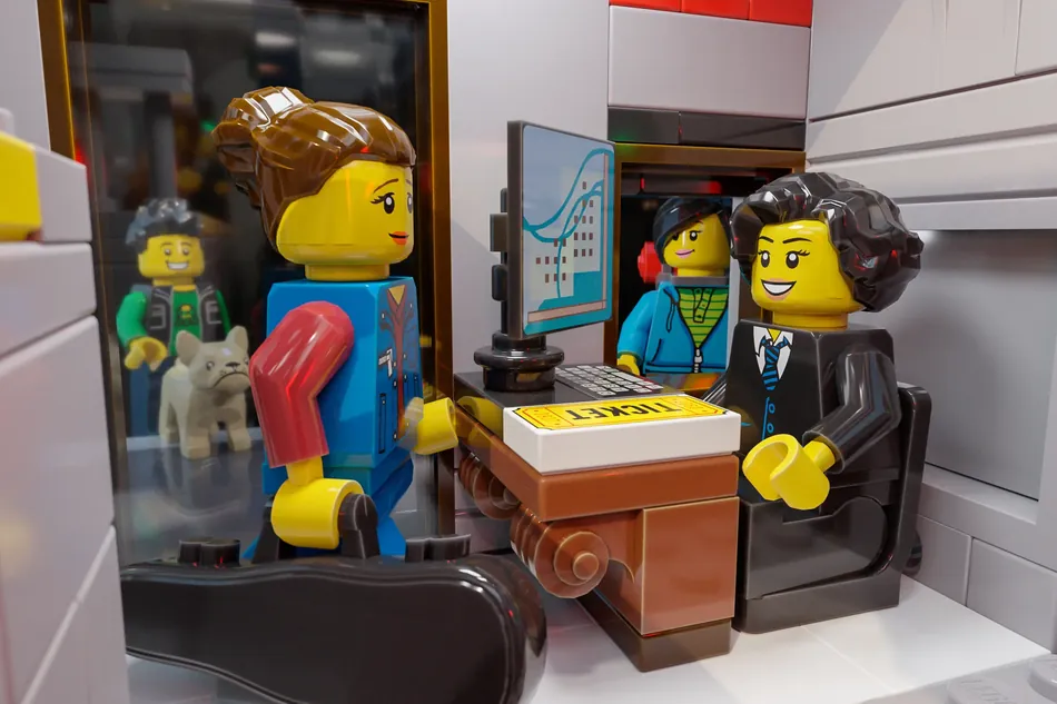 LEGO Ideas Brick Boulevard 2