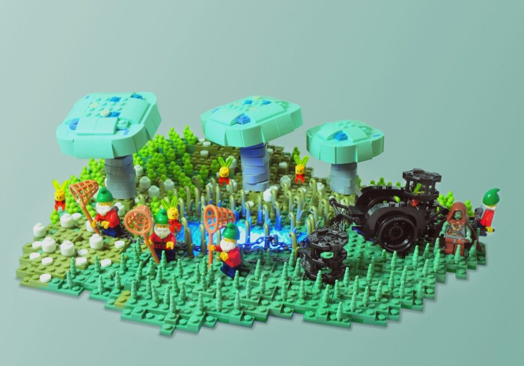 Brick Pic of the Day: Pixie poaching