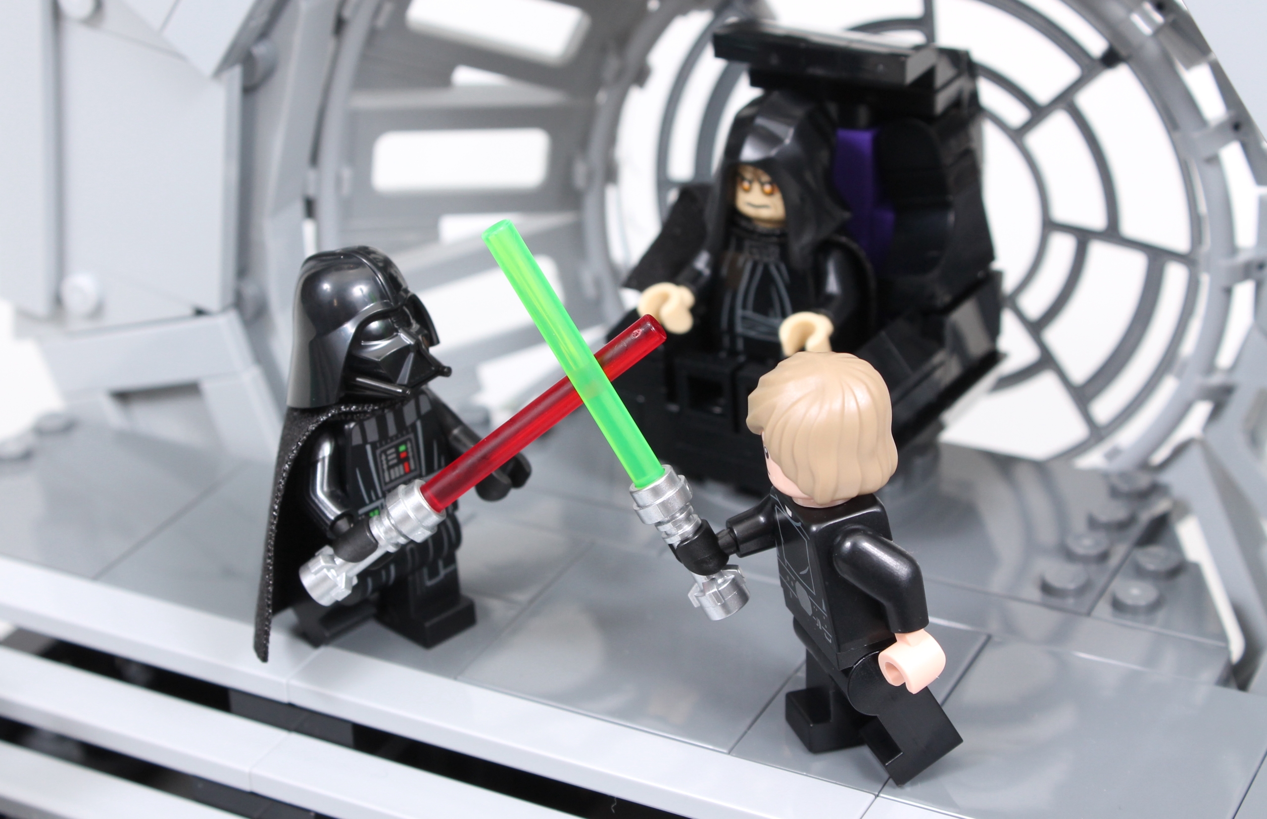 LEGO Star Wars 75352 Emperors Throne Room Diorama review 13 scaled