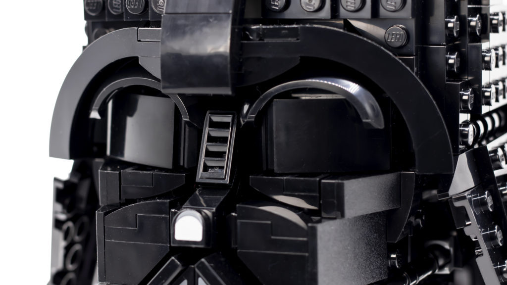 LEGO Star Wars 75304 Darth Vader Helmet 14