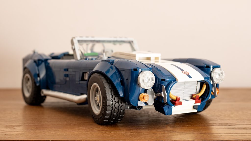LEGO ICONS Shelby Cobra 427 SC 10357 d 1024x576
