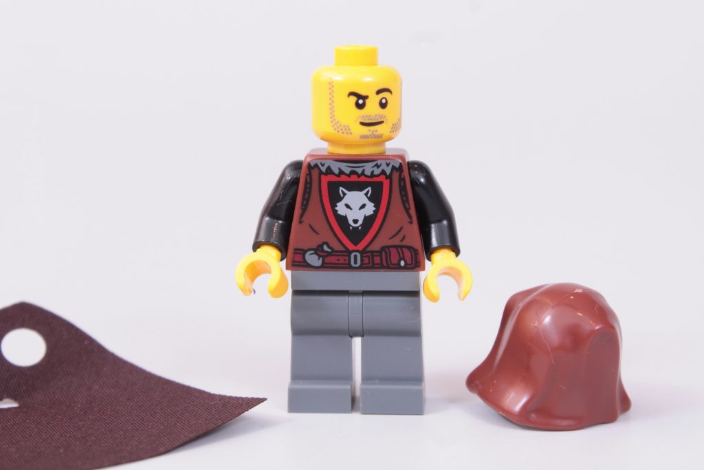 LEGO Icons 10332 Medieval Town Square review 63 1024x683
