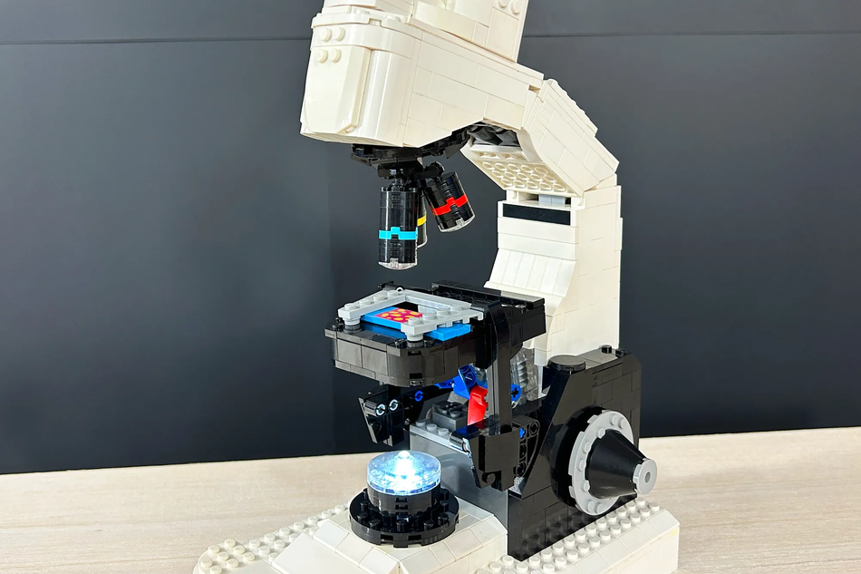 LEGO Ideas LEGO Microscope 3