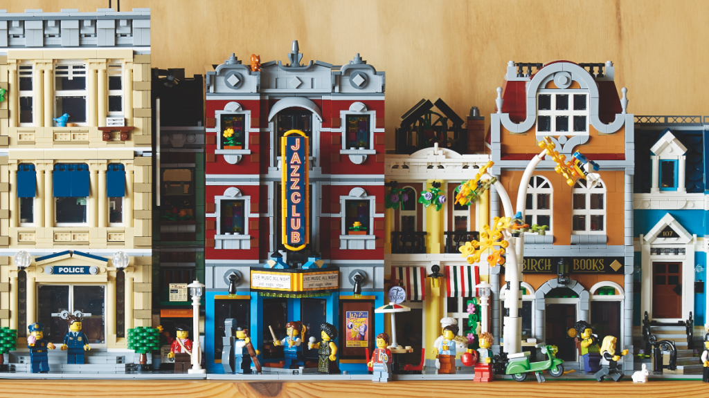 LEGO Icons 10312 Jazz Club 10278 Police Station 10270 Bookshop featured 1024x576