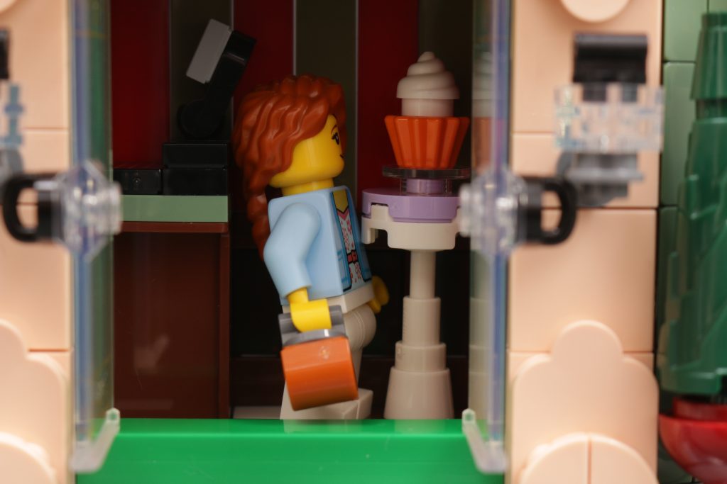 LEGO Icons 10362 French Cafe review not really for minifigures 14 1024x683