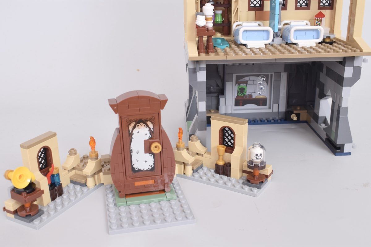 LEGO Harry Potter 76463 Hogwarts Castle Hospital Wing review 11 1 1200x800