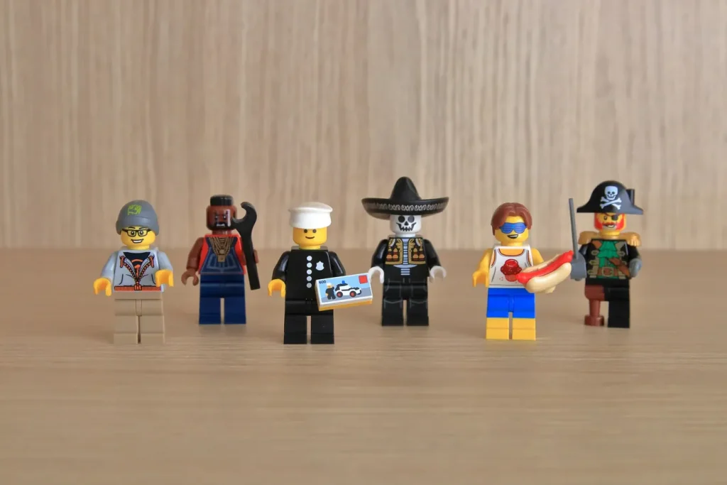 LEGO Ideas minifigure prize machine fan design 6 1024x683