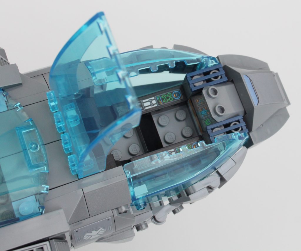 LEGO Marvel 76248 The Avengers Quinjet review 41 1024x855