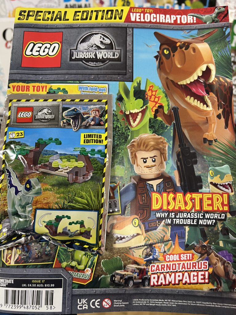 LEGO Jurassic World magazine issue 17
