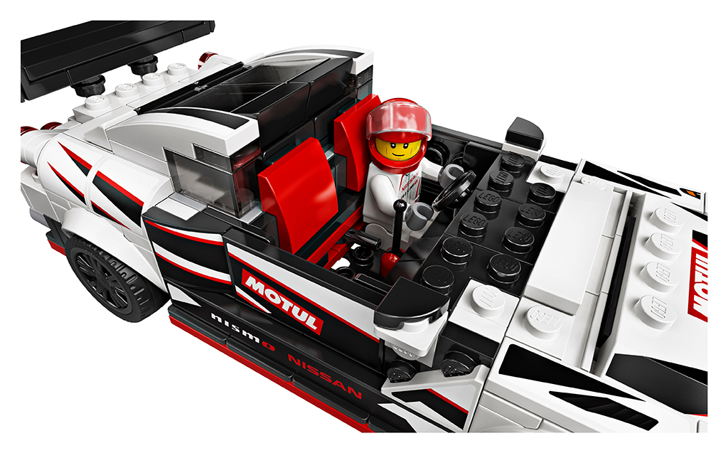 LEGO Speed Champions 76896 Nissan GT R NISMO 1