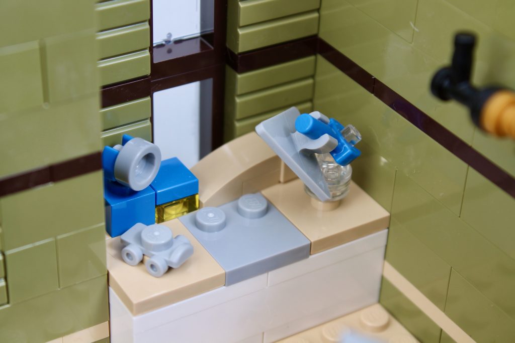 LEGO Icons 10326 Natural History Museum review 39 1024x683