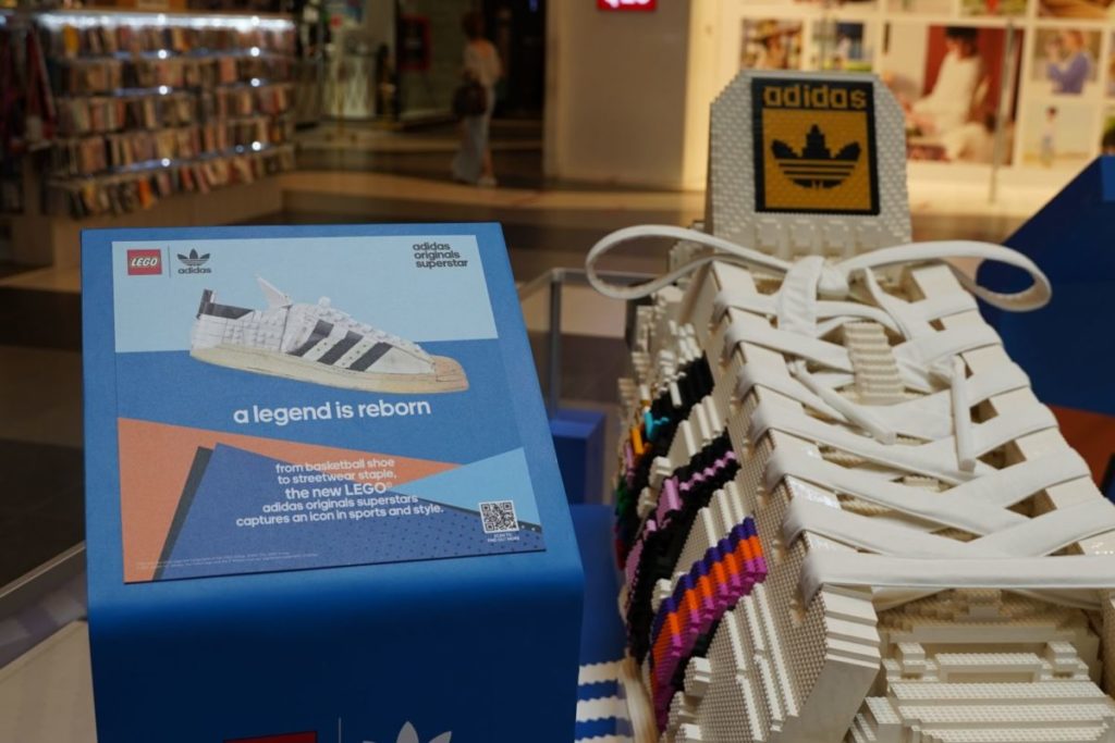 Giant 10282 Lego Adidas 1 1024x683