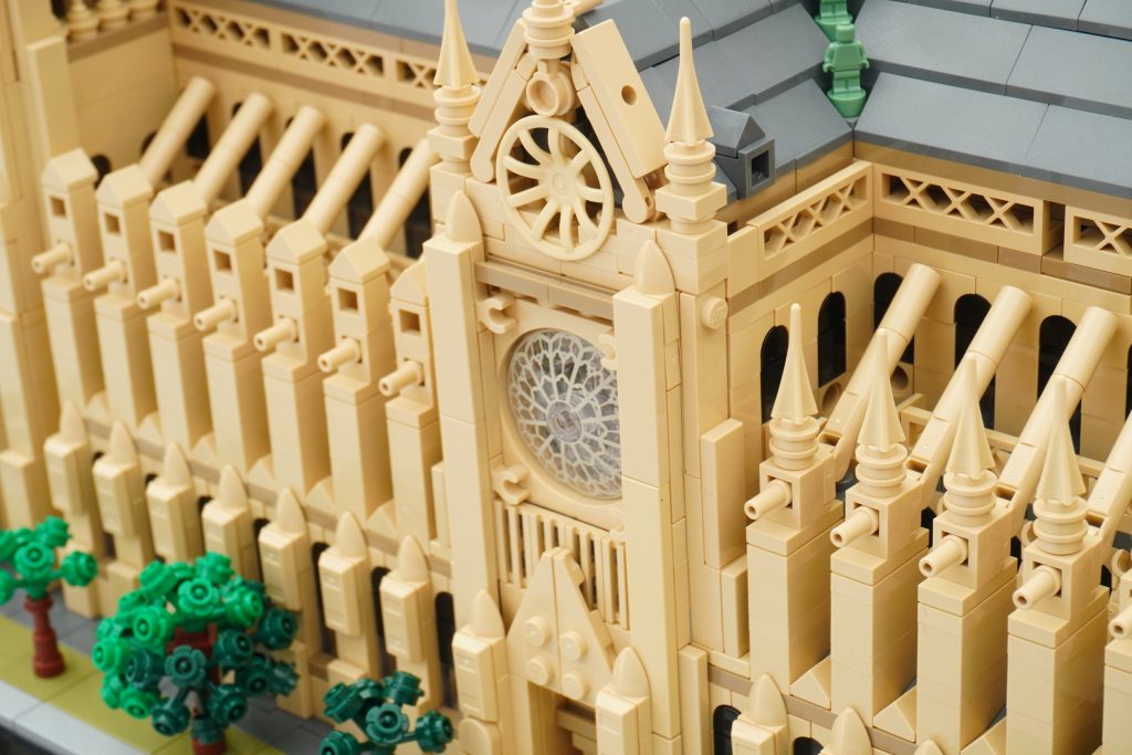 LEGO Architecture 21061 Notre Dame de Paris review 45 1024x683