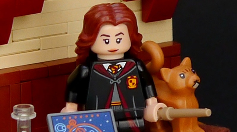 LEGO Harry Potter & Fantastic Beasts minifigure vignettes: Hermione Granger