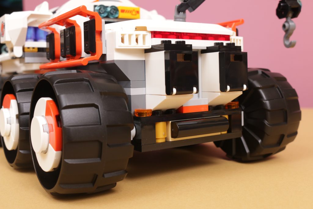 LEGO City 60432 Command Rover and Crane Loader review 42 1024x683