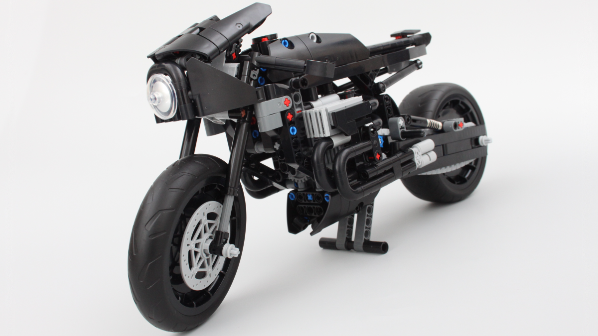 LEGO Technic 42155 Batman – The Batcycle review