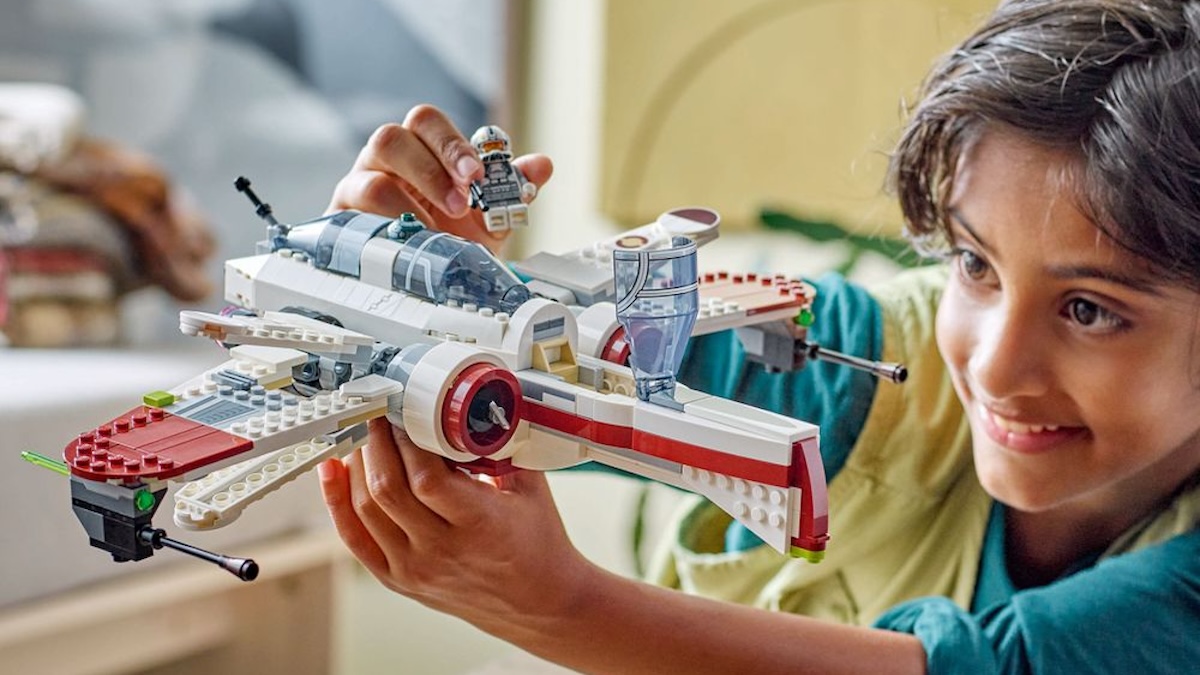 LEGO Star Wars 75402 ARC-170 Starfighter revealed early