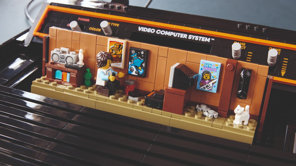 LEGO 10306 Atari 2600 includes the latest gamer minifigure