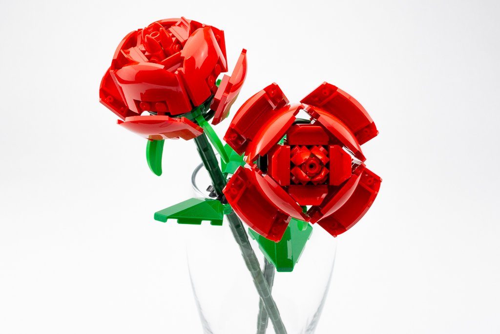 LEGO Review Roses 16