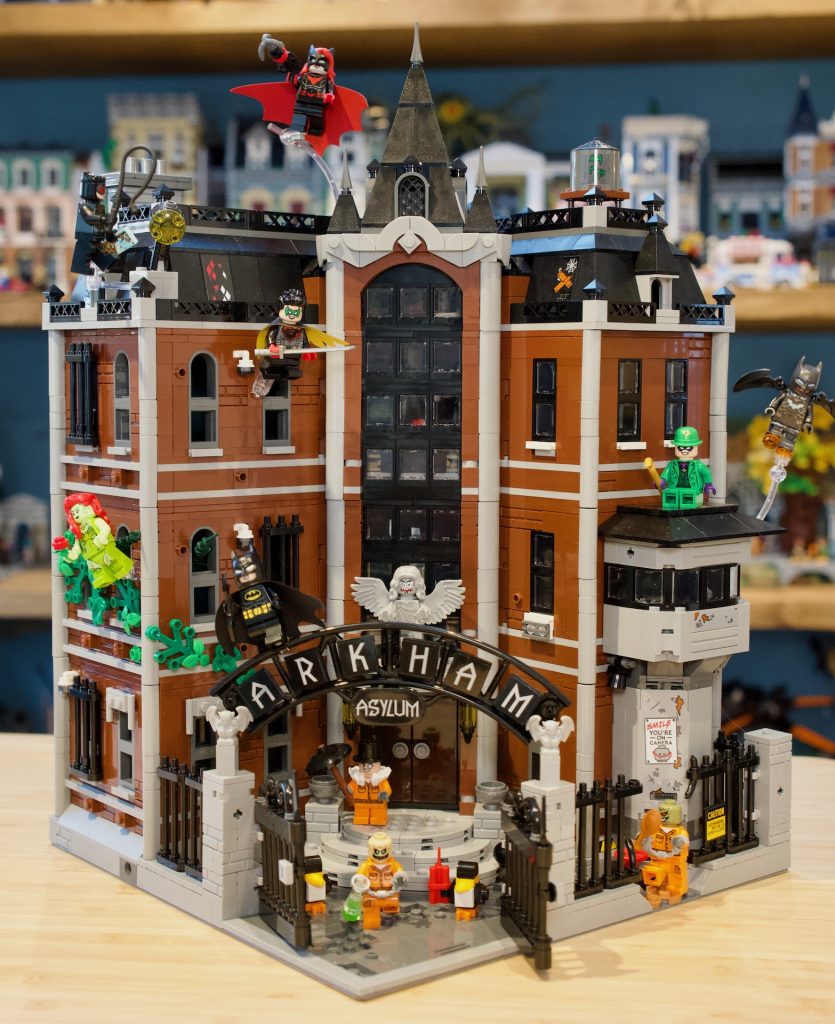 LEGO Batman DC 76300 Arkham Asylum mod 34 835x1024