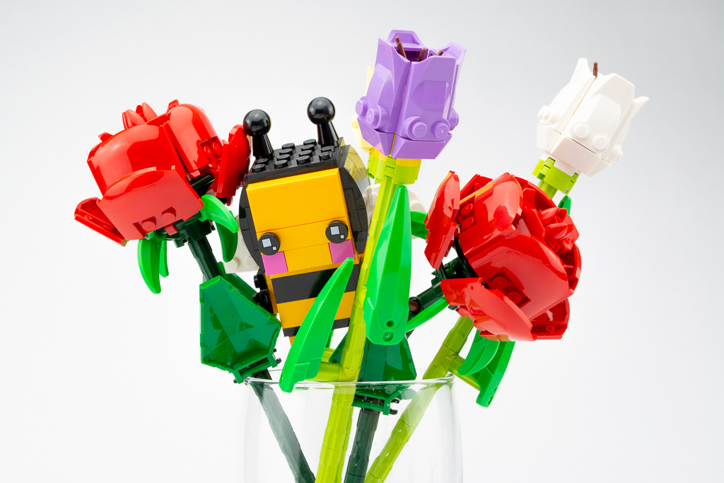 LEGO Review Roses 06