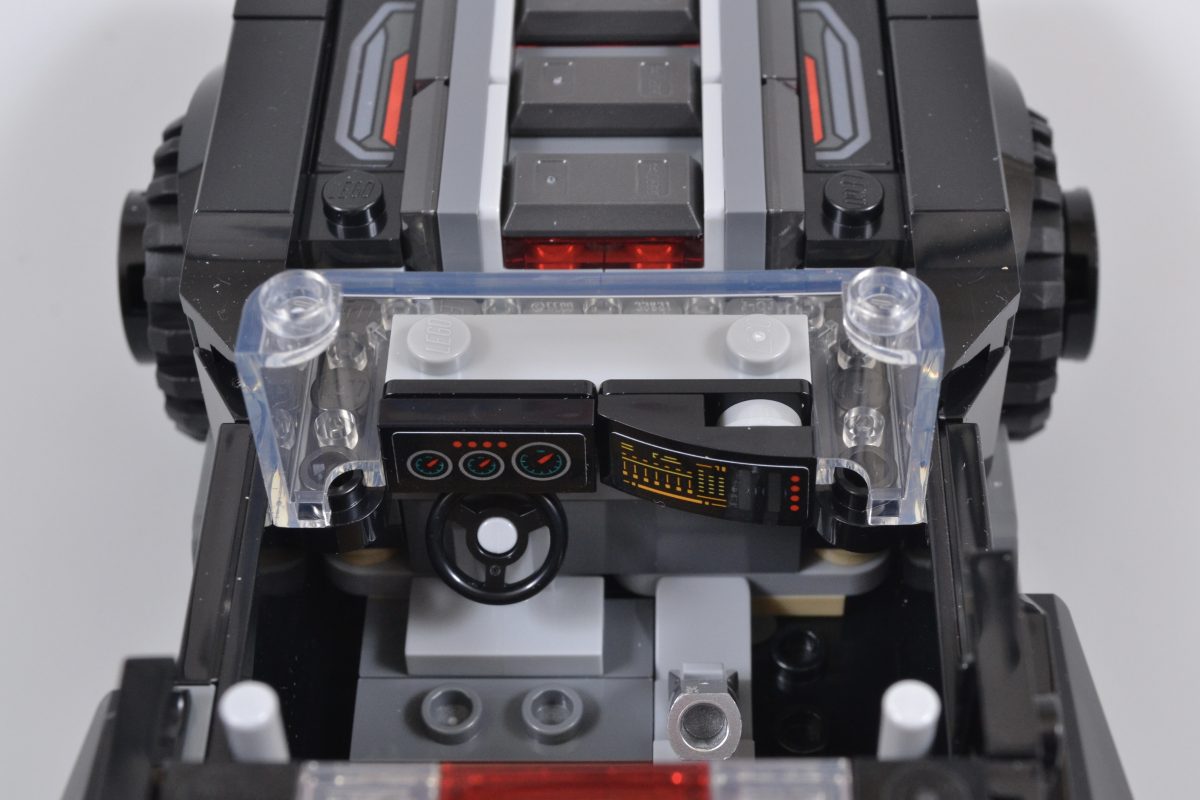 LEGO DC 76332 The Batman Batmobile 12 1200x800