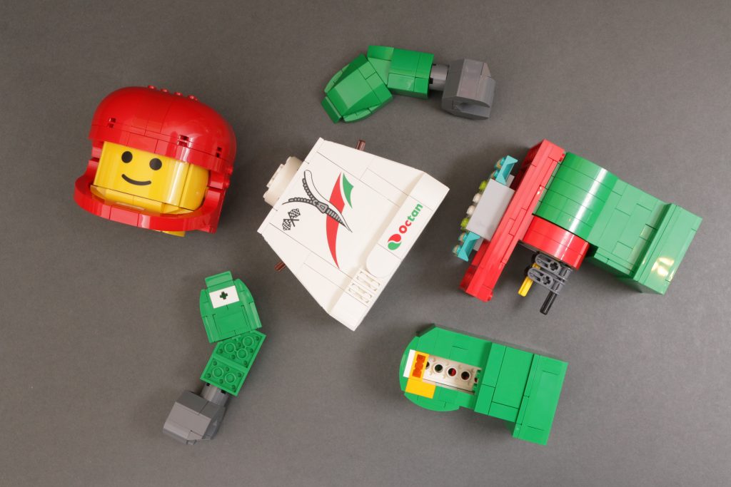 LEGO Minifigures 40819 Up Scaled Racing Driver Minifigure review 16 1024x683