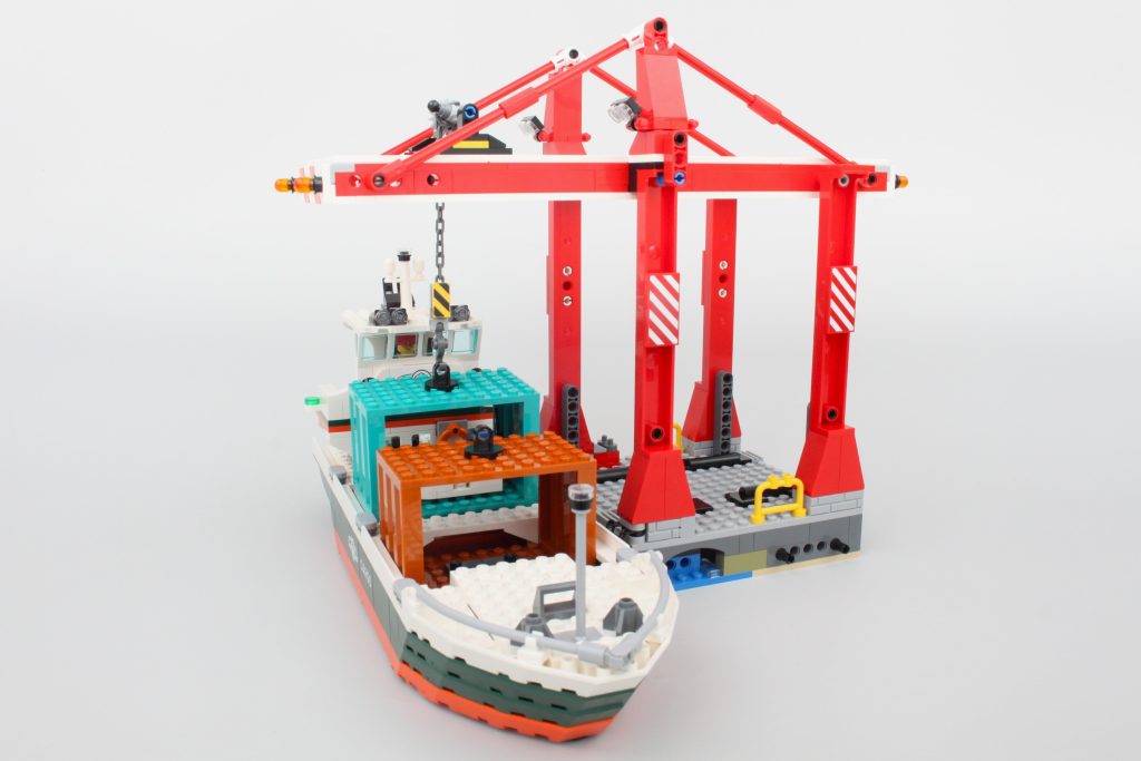 lego city 60422 Seaside Harbor with Cargo Ship review 7 min 1024x683