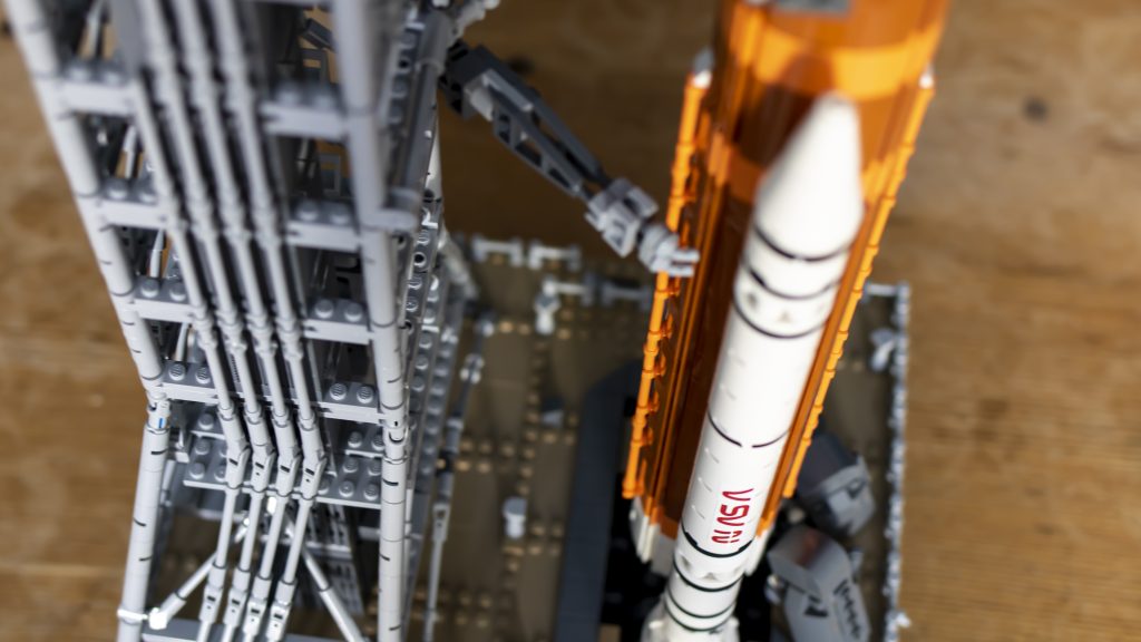 LEGO 10341 NASA Artemis Space Launch System 24 1024x576