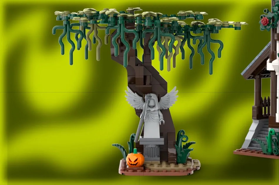 LEGO Ideas Scooby Doo And the Ravenwood Mansion 10