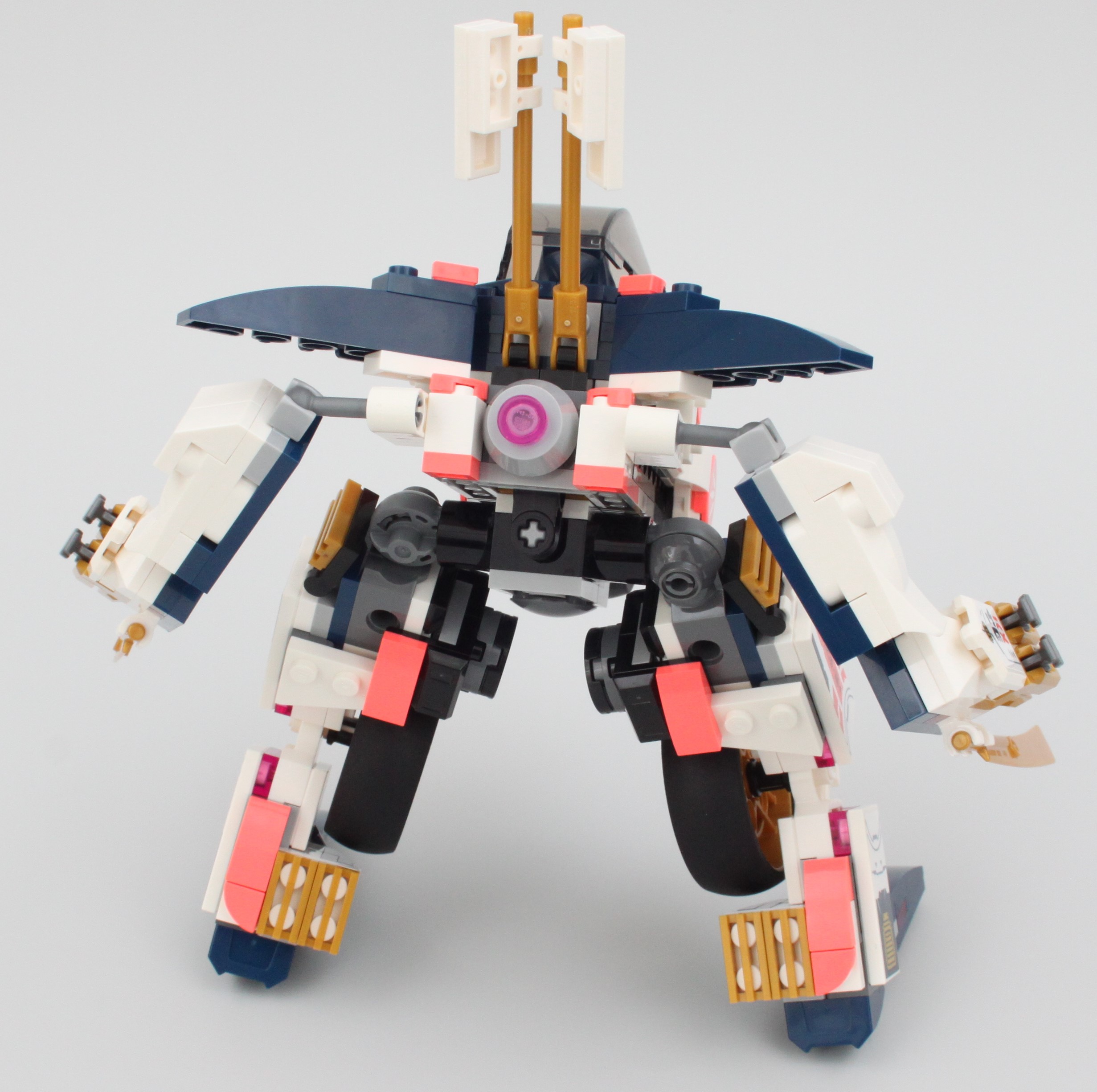 LEGO NINJAGO 71792 Soras Transforming Mech Bike Racer review 13