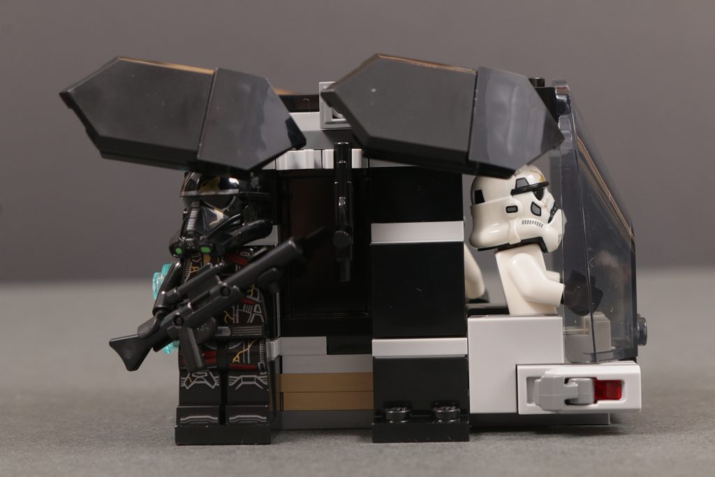 LEGO Star Wars 75412 Death Trooper Night Trooper Battle Pack review 2 1024x683