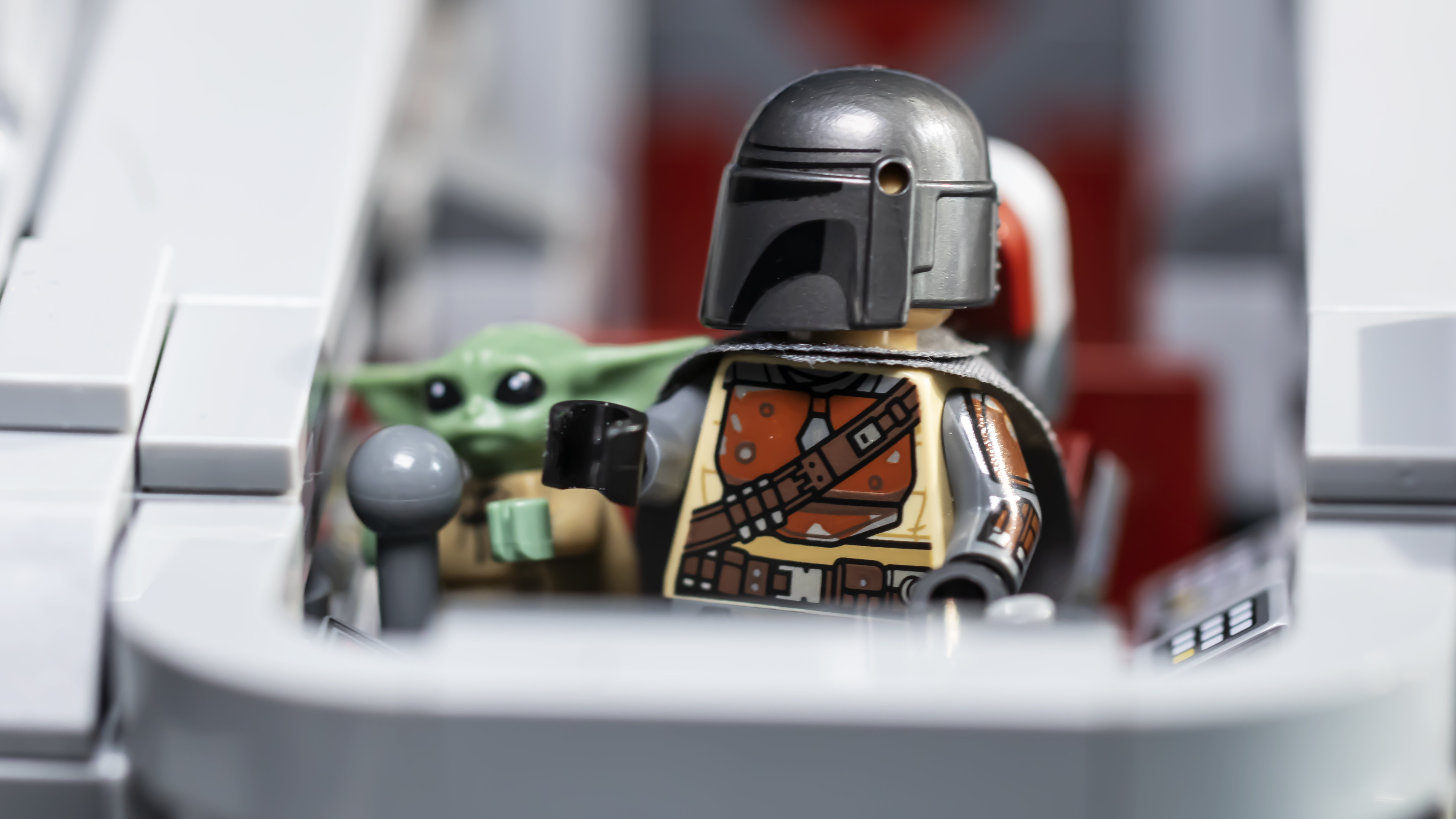 LEGO Star Wars 75331 The Razor Crest reveals Din Djarin’s parenting skills