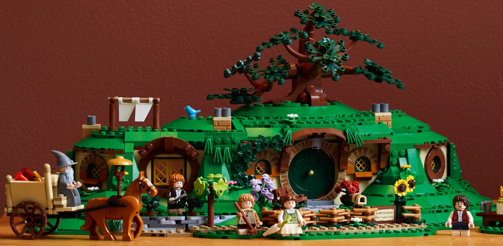 lego icons 10354 the lord of the rings the shire landscaping 1024x501