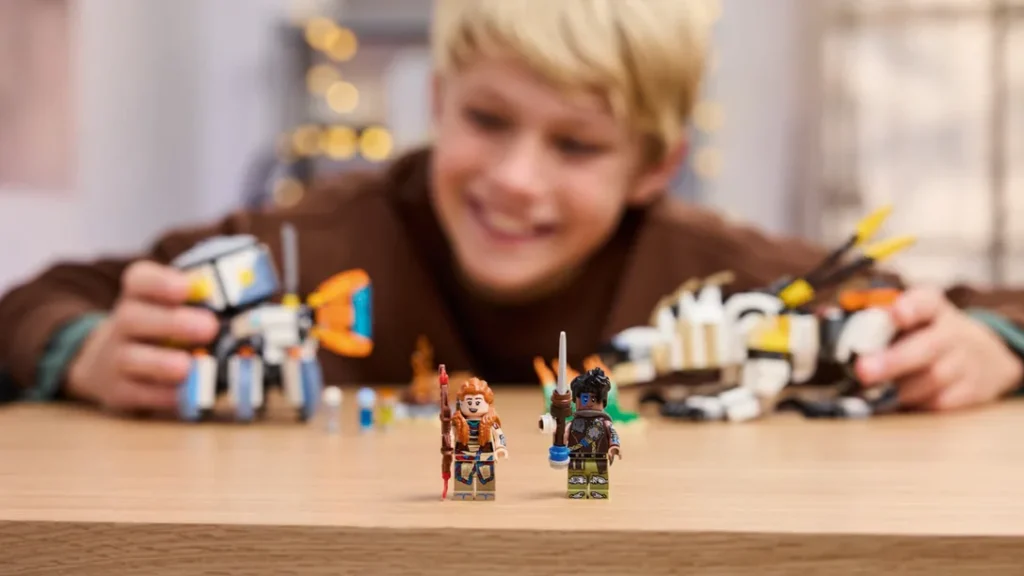 LEGO Horizons 77037 Aloy Varl vs. Shell Walker Sawtooth lifestyle 1024x576