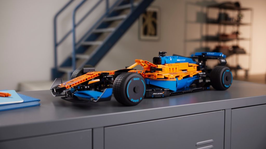 LEGO Technic 42141 McLaren Formula 1 Race Car featured 1024x576